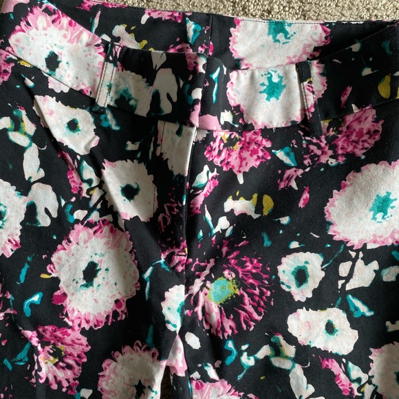 Nygard Black Label Floral Pants - Picture 5 of 7